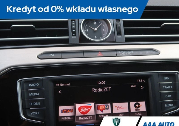 Volkswagen Passat cena 57000 przebieg: 227610, rok produkcji 2016 z Iwonicz-Zdrój małe 154